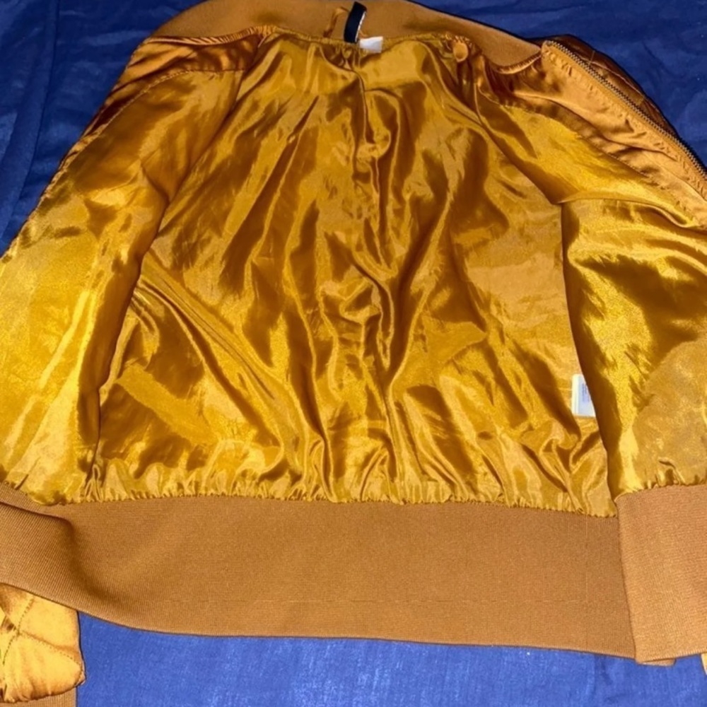 Bomber jacket - Picture 2 of 2